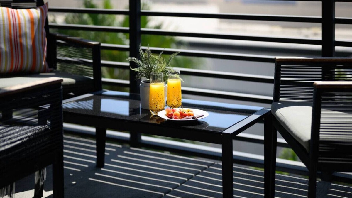 Santa Ana Apartment | The Mandarin @ Main Place - Free Disney Gift Card!