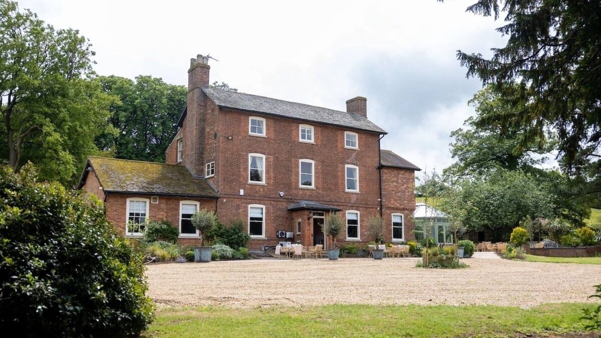 Croxton Kerrial House | The Manners | Sleeps 20 | Private Bar/Dining