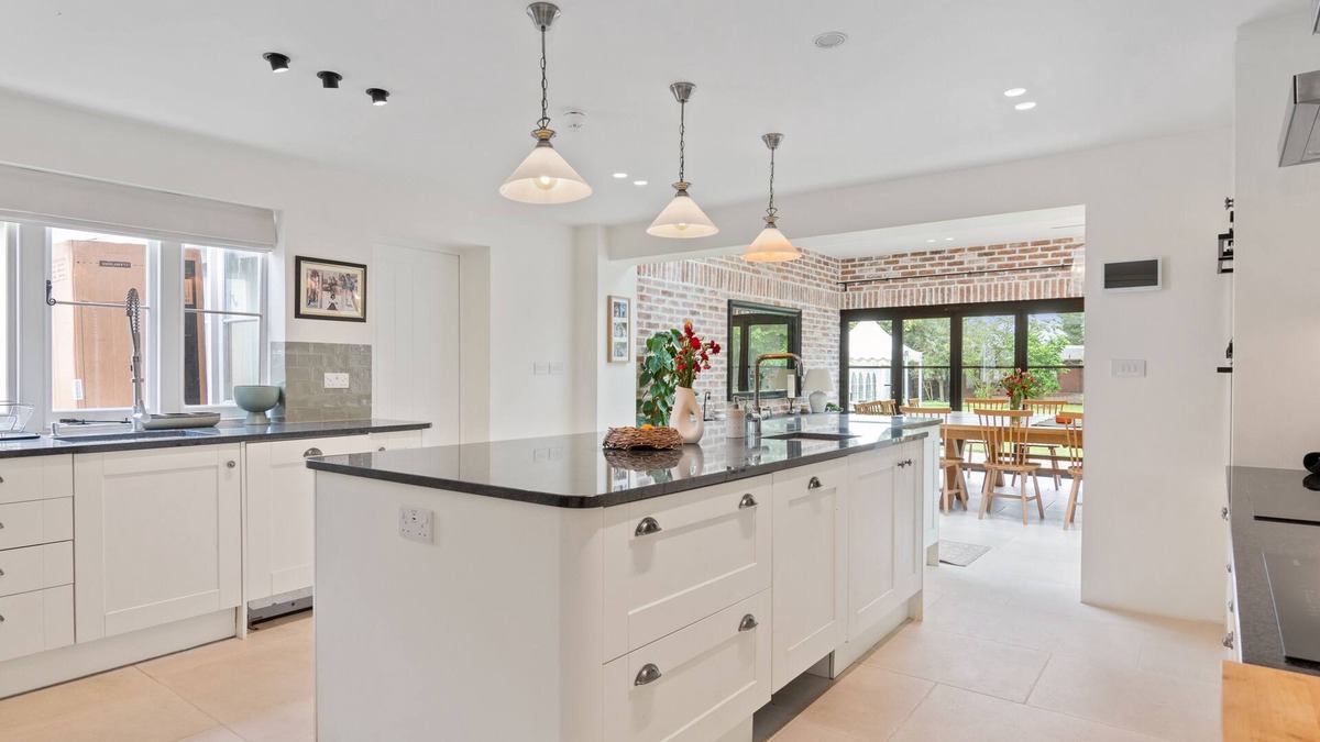 Royston Apartment | The Manor at Minstrel Court