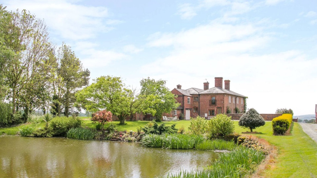 Loppington Cottage | The Manor House at Kenwick Lodge
