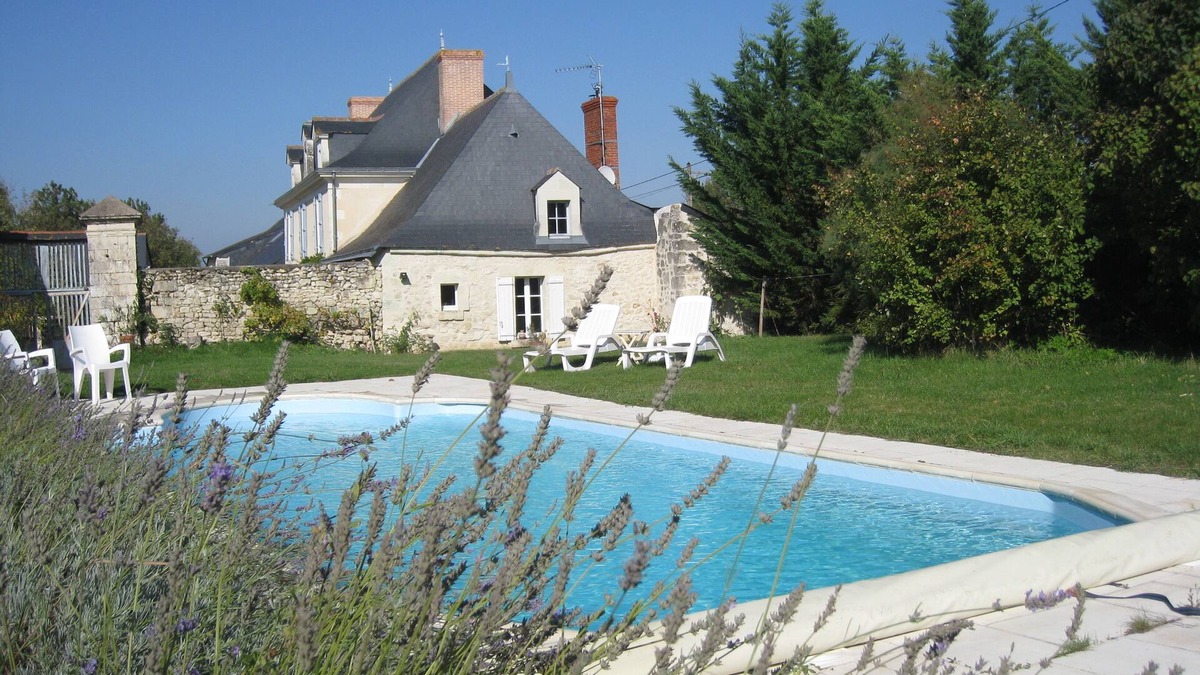 Noyant-la-Plaine Cottage | The Manor House in the Loire Valley