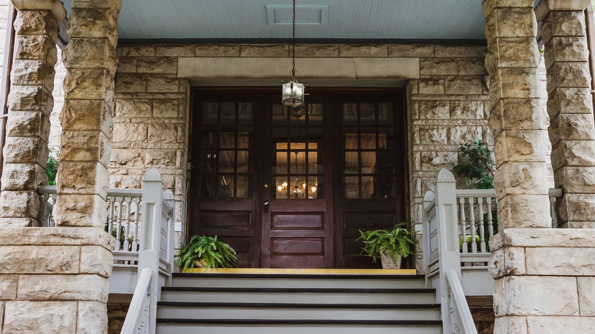 Springfield Bed & Breakfast | The Mansion at Elfindale