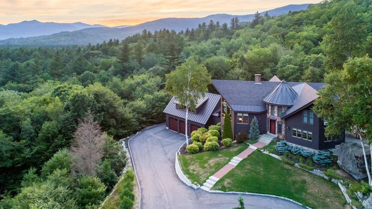 Sunday River Area House | The Mansion- Exclusive Private Estate on 5 Pristine Acres