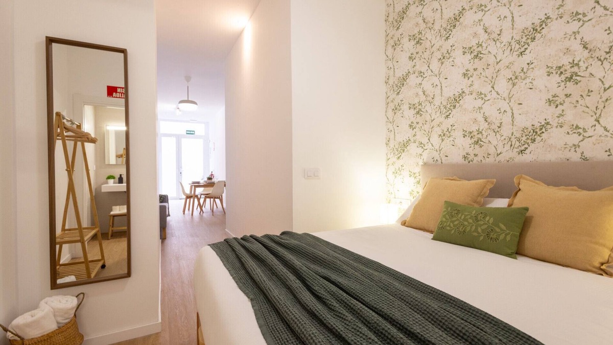 Aiora Apartment | The Maritim Serreria Apartment 02 by Florit Flats