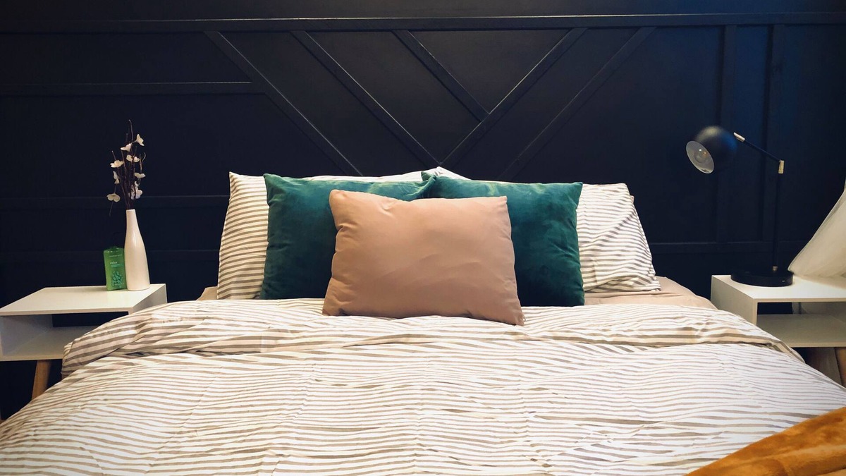 Kellogg Condo | The Matterhorn Escape, cozy hillside Kellogg Condo