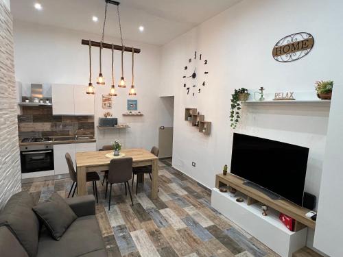 Vasto Apartment | The Matty s House
