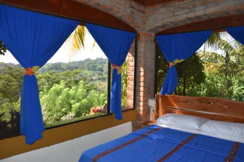 Suchitoto House | The Mayan Grouper