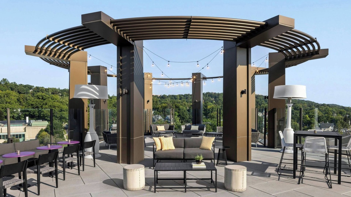 Montclair Hotel | The MC, Autograph Collection