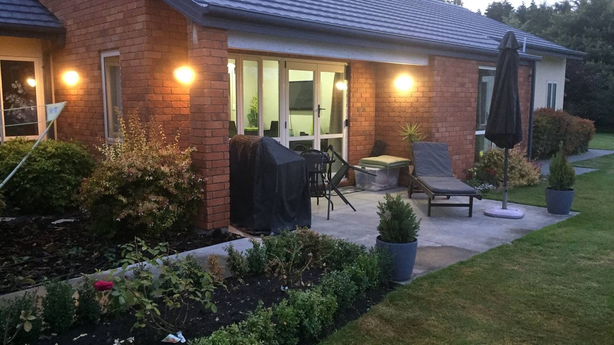 Christchurch House | The Meadows Villa
