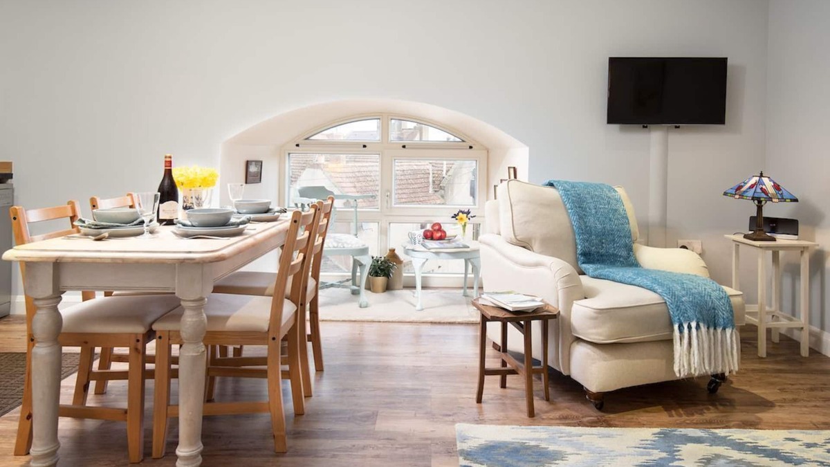 Berwick-upon-Tweed Apartment | THE MEETING HOUSE in the centre of Berwick-upon-Tweed