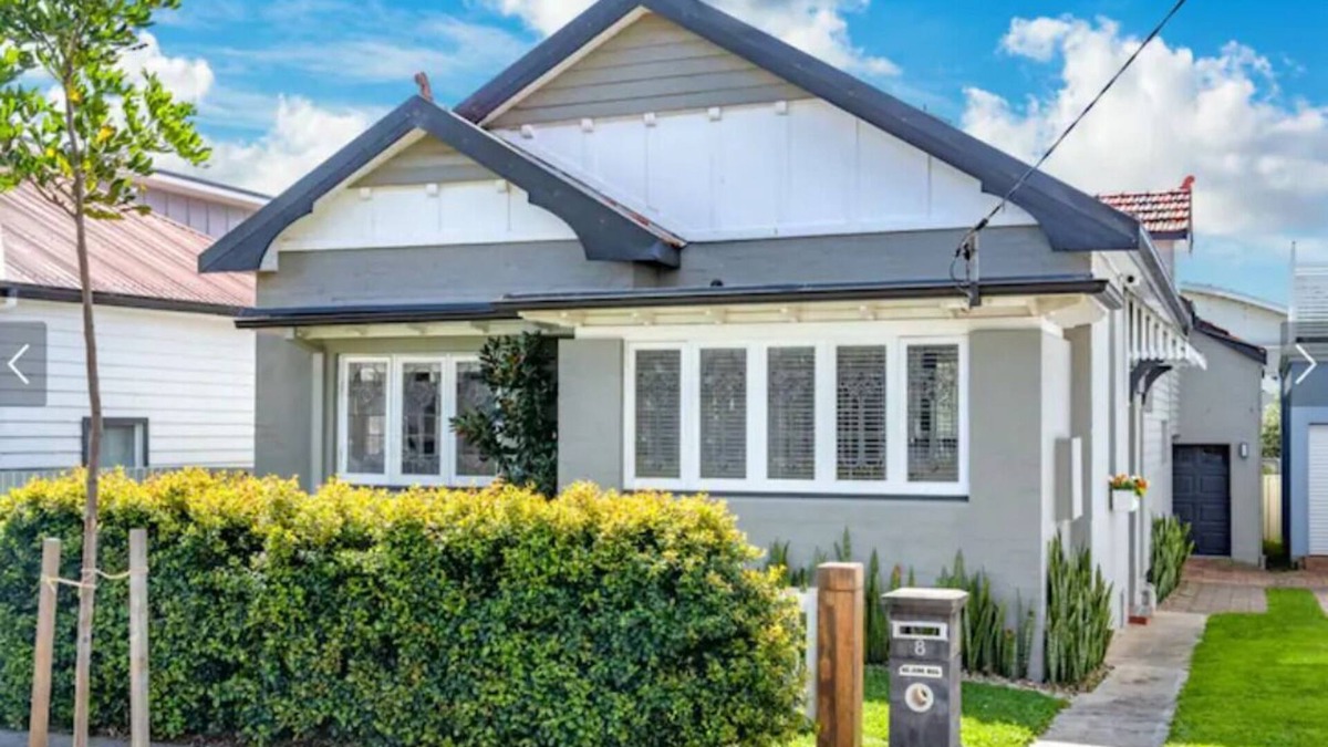 Merewether House | The Merewether Beach Bungalow - 150m from Merewether Beach