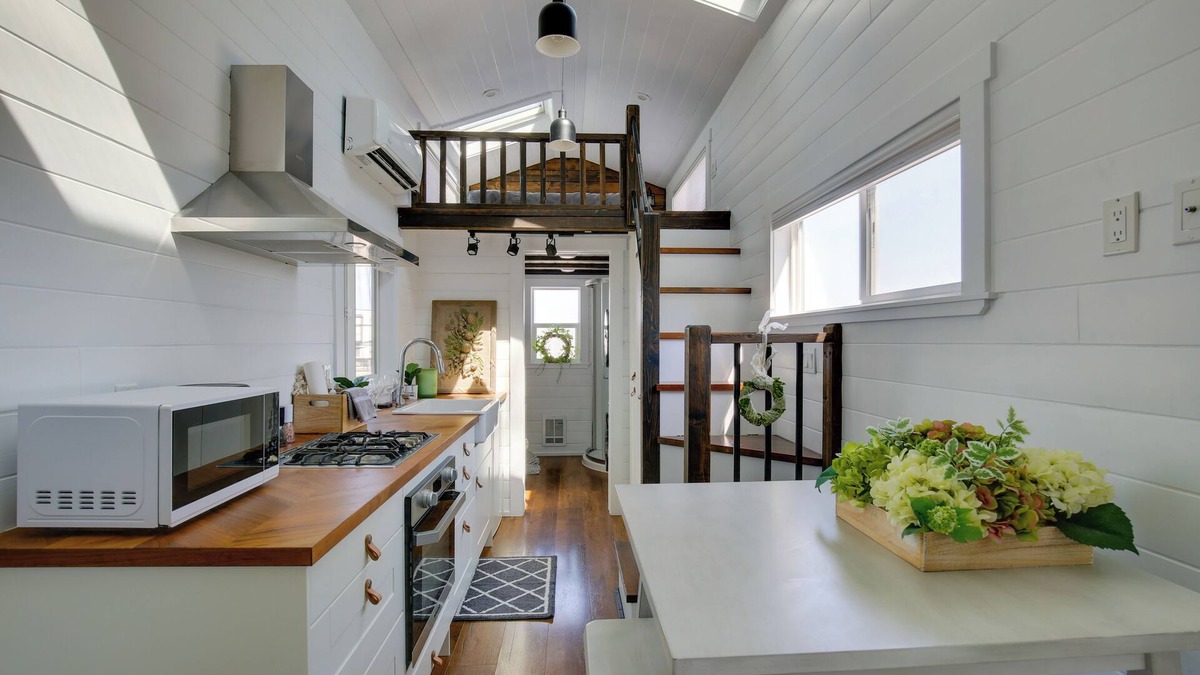 Defiance Apartment | ‘The Merlot Bungalow’ Defiance Tiny Home on Trail