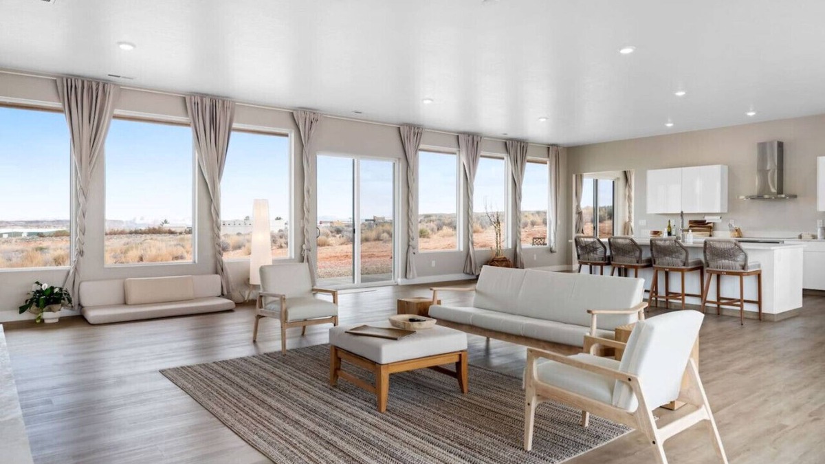 Big Water House | The Mesa Haven: Modern Luxurious Retreat near Page, AZ