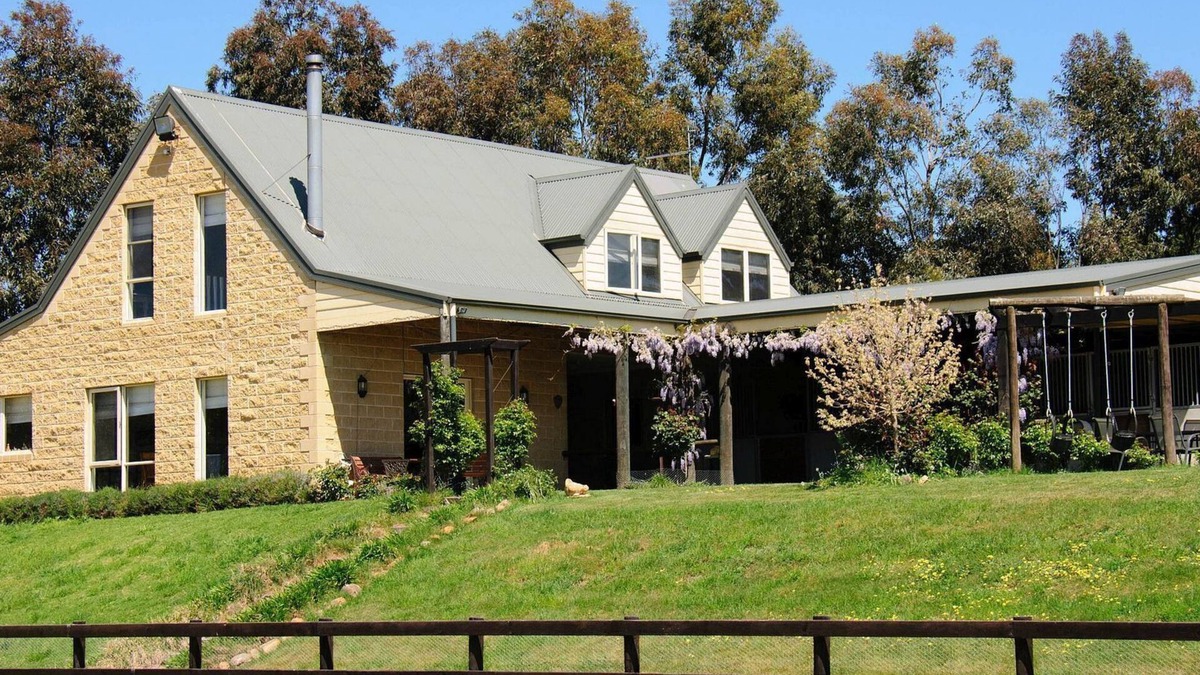 Moranding House | The Mews - Charan Hills