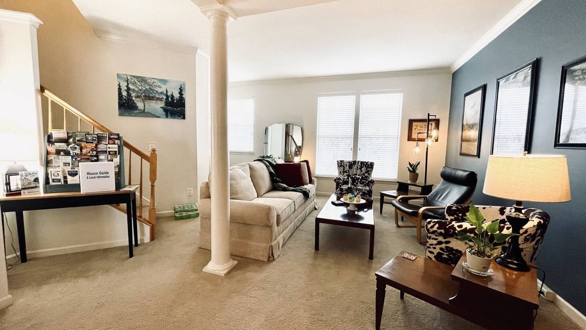 Woodstock House | The Mews Upon Shenandoah
