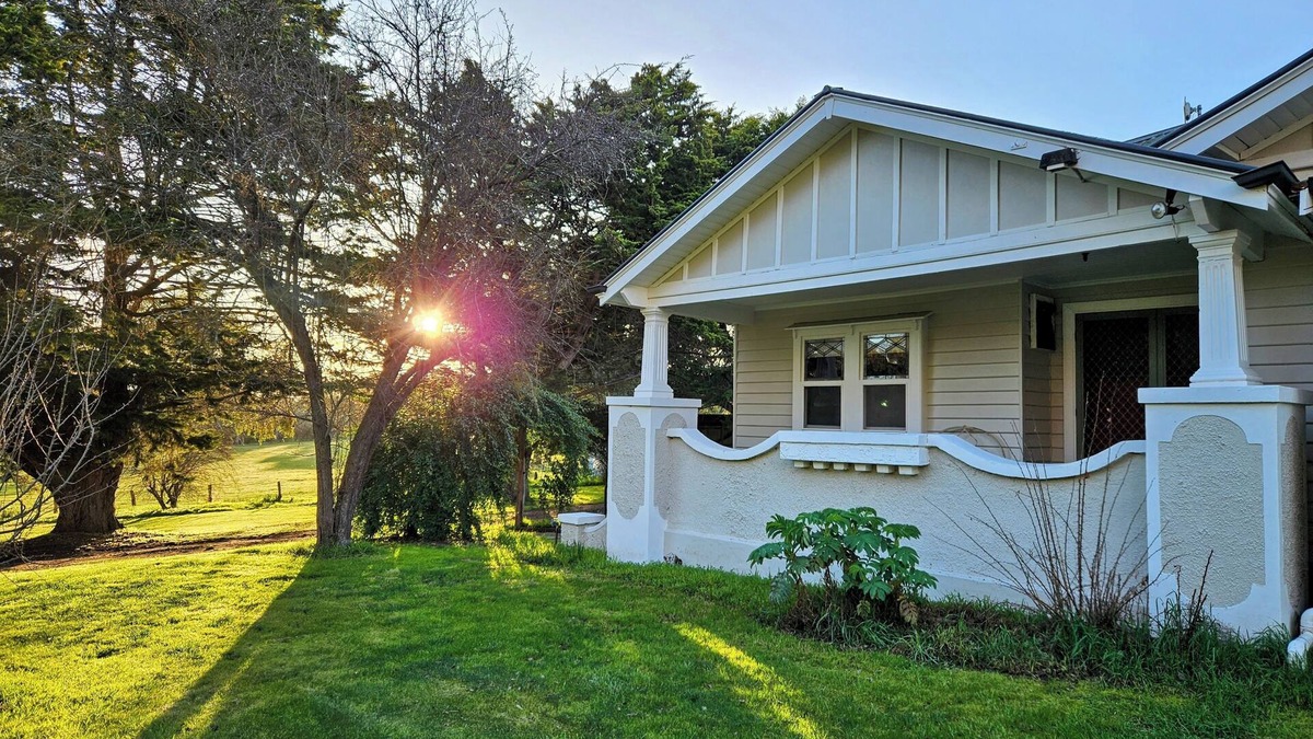 Newstead House | The Mia Mia Newstead - Pet Friendly Country Retreat close to town