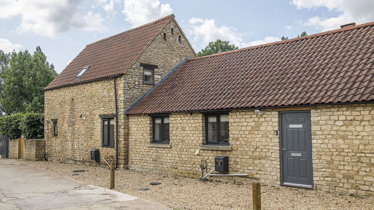 Garsdon Apartment | The Milking Parlour - Luxury Cottages