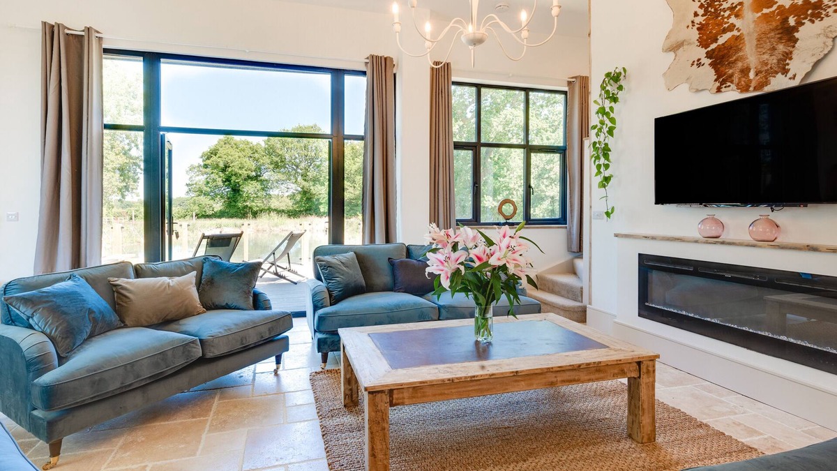 Melton Constable House | The Mill - Five Bedroom House, Sleeps 10
