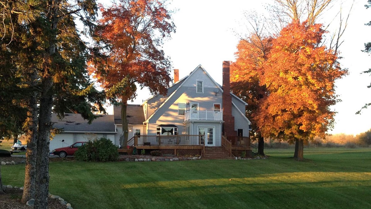 Posen House | The Mill House, year around Country Home & Historic Grist mill w/2 Kayaks