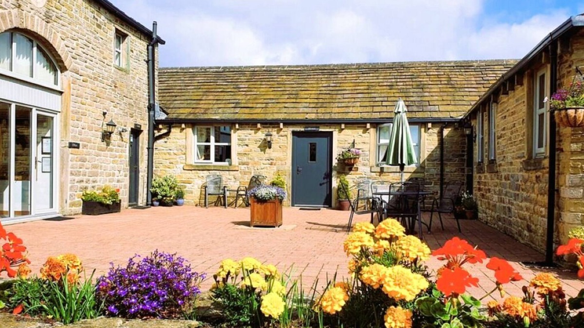 Honley Cottage | The Mistal is a rural cottage in a private courtyard - 10 mins from Town centre