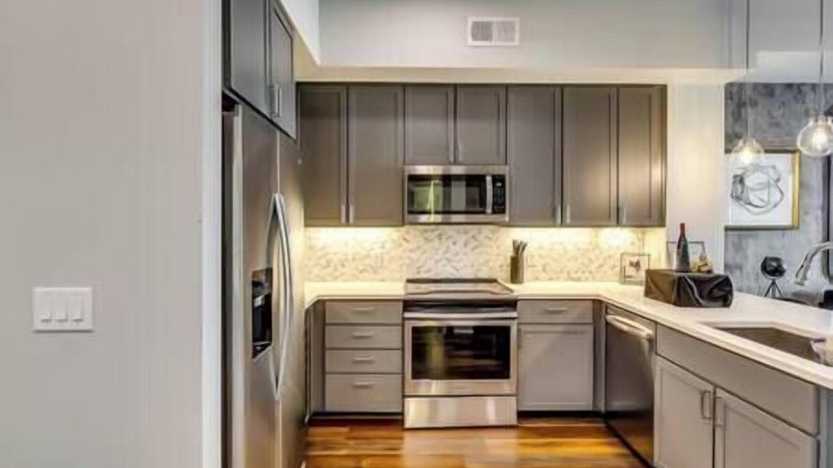 Buckhead Village Apartment | The Modern Buckhead Retreat