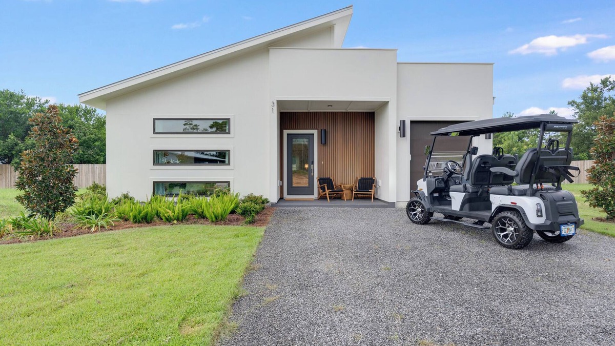 West Panama City Beach House | The Modern Cottage near 30a, Golf Cart + Bikes included!