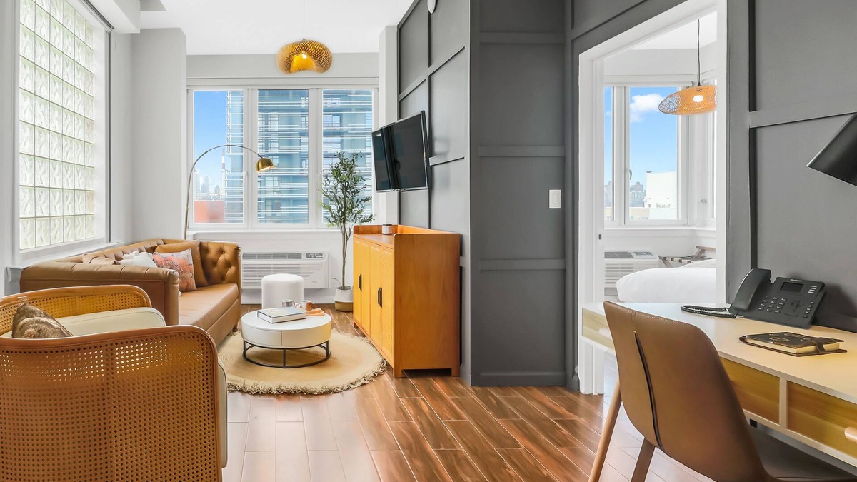 Queens Hotel | The Modernist Hotel