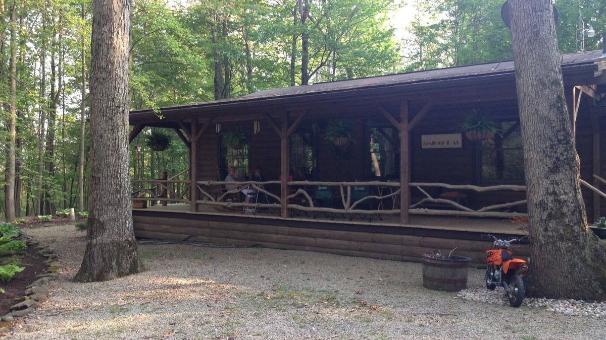 Perrysville Cabin | The Mohican Bunkhouse