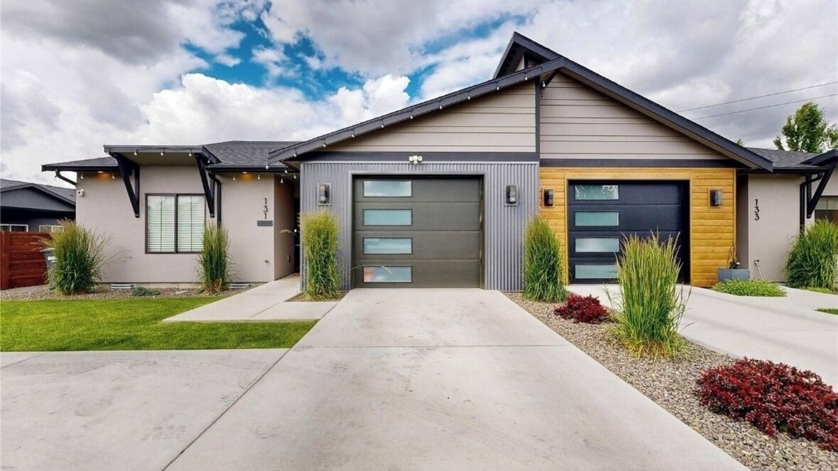 Walla Walla House | The Mon Reve Townhome
