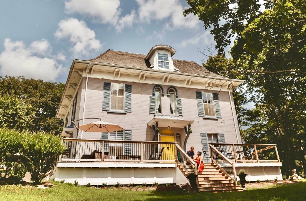 St. Andrews Bed & Breakfast | The Montague Rose Inn & Cafe