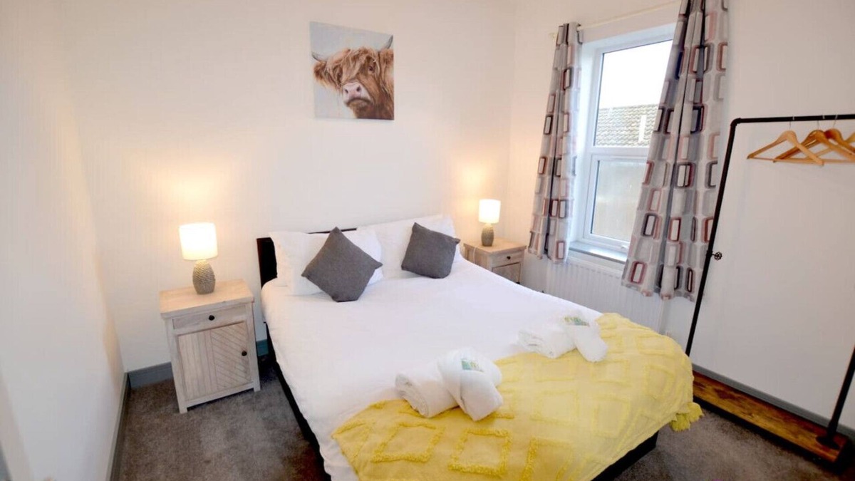 Salisbury House | The Moo House 2 bed Property - Stayseekers