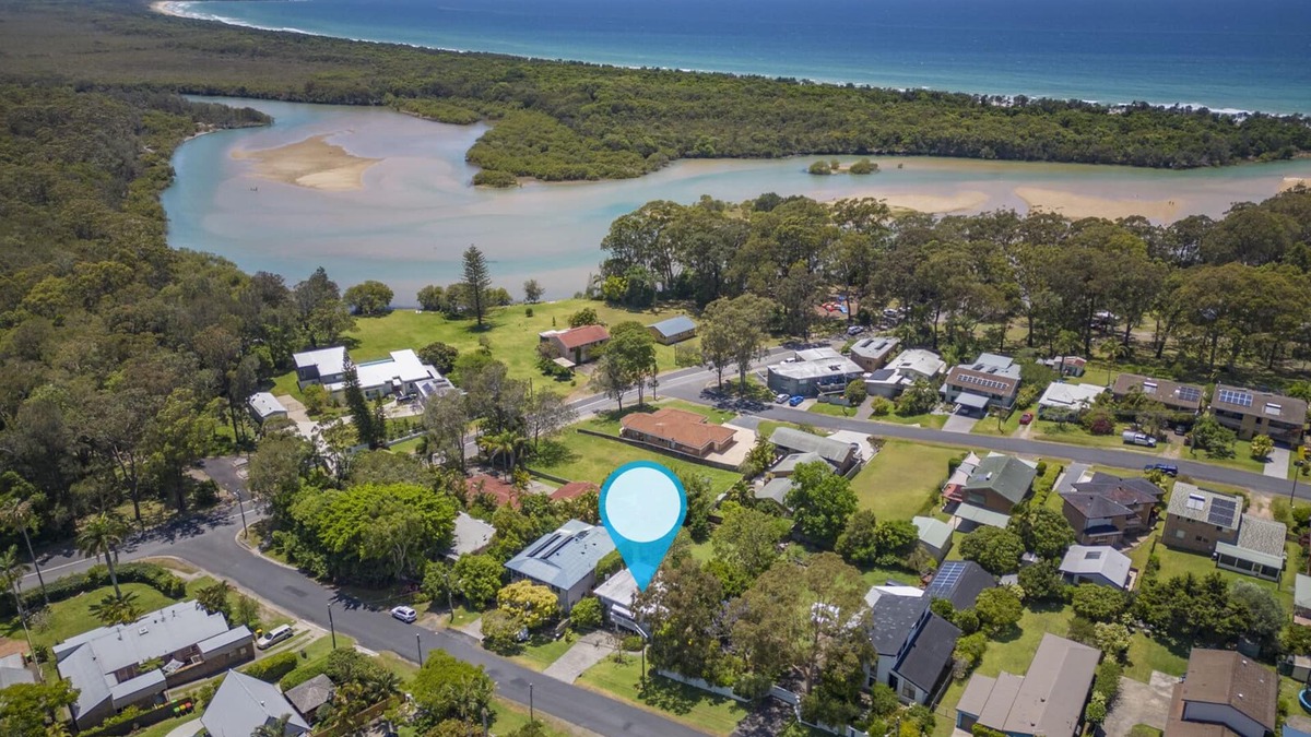Moonee Beach House | The Moonee Beach House