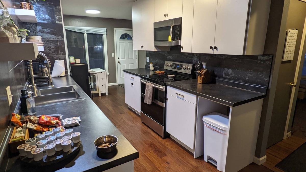Moorhead House | The Moorhead Place 2. Dog friendly, warm home near colleges and medical centers