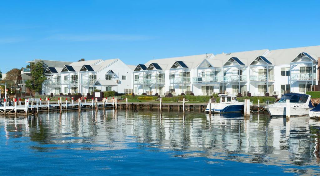 Metung Resort | The Moorings at Metung
