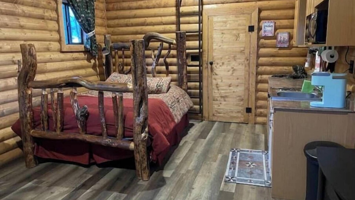 Winfield Cabin | The Moose cabin - Bear Creek Cabins