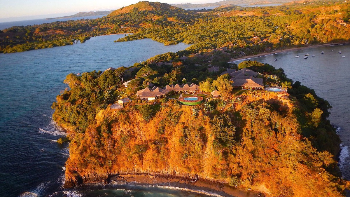 Nosy Be Villa | The most beautiful view of Nosy Be overlooking the Ocean, an oasis of green, of silence