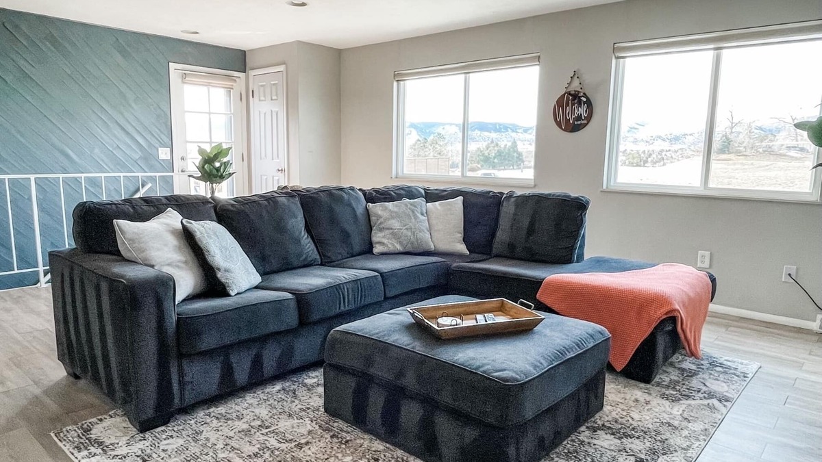 Columbine Condo | The Mountain View Pad. Easy Access to Red Rocks and the Mountains!