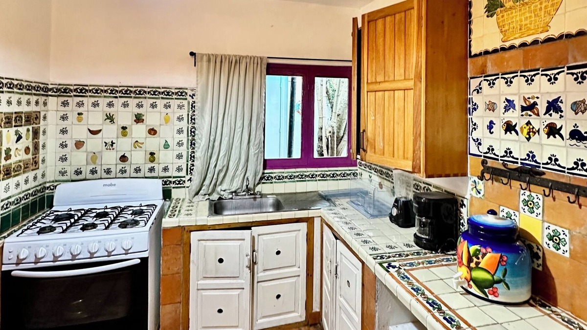 Del Cerrillo Apartment | The Etelvina Suites