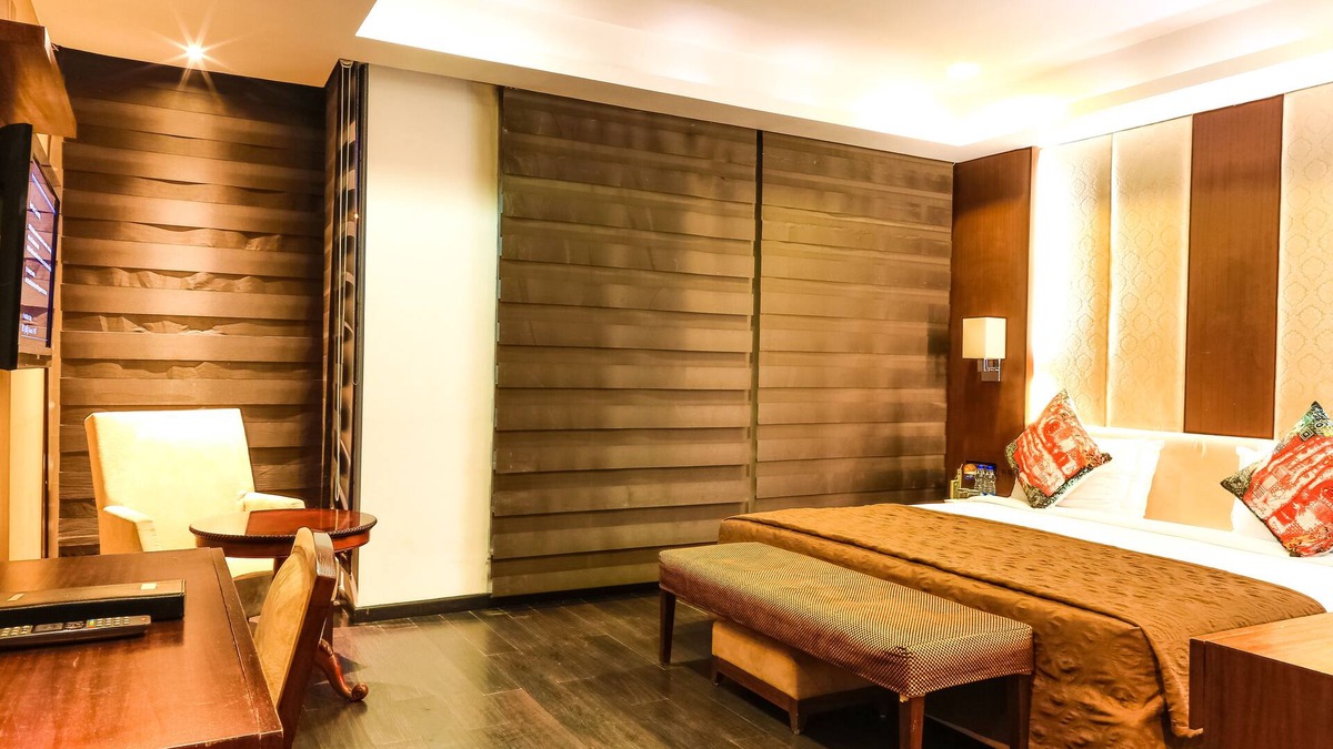 Jasola Hotel | The Nanee Suites