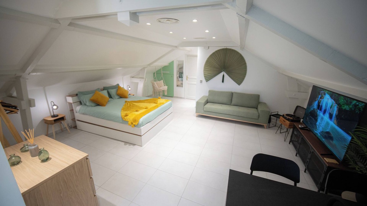 Fontenay-Saint-Pere House | THE NATURAL INSTANT in the heart of the VEXIN! 40 minutes from Paris and 1 hour from Normandy.
