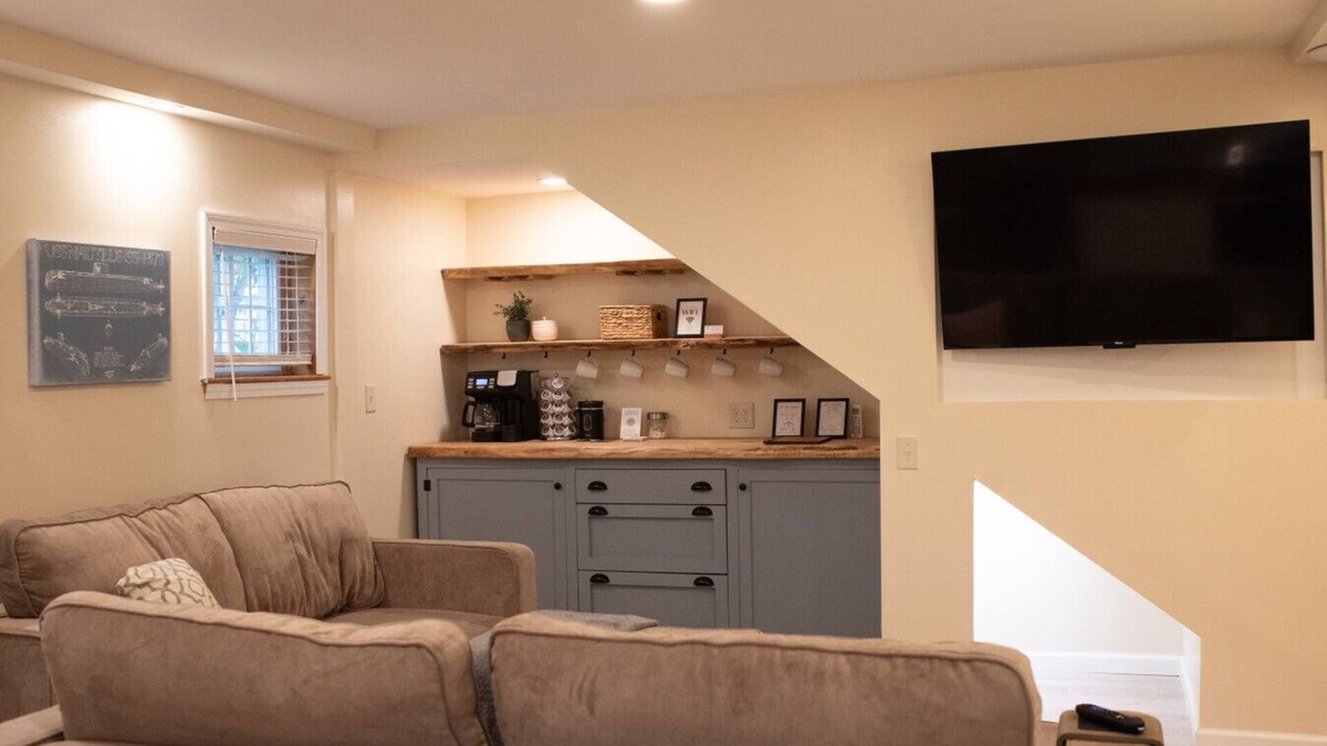 Hammondsport Condo | The Nautilus at JS Hubbs Guest House