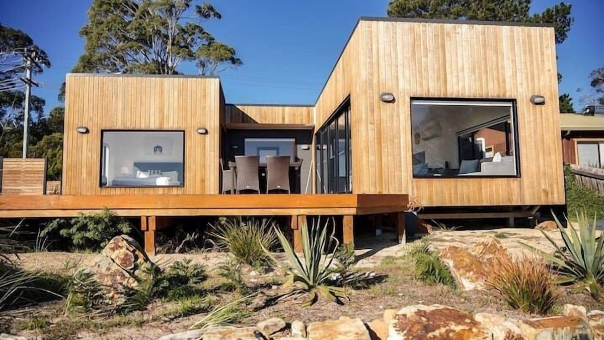 Dennes Point House | The Nebraska Retreat