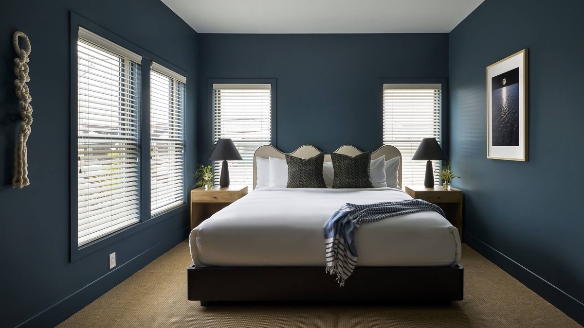 New Buffalo Hotel | The Neighborhood Hotel-New Buffalo