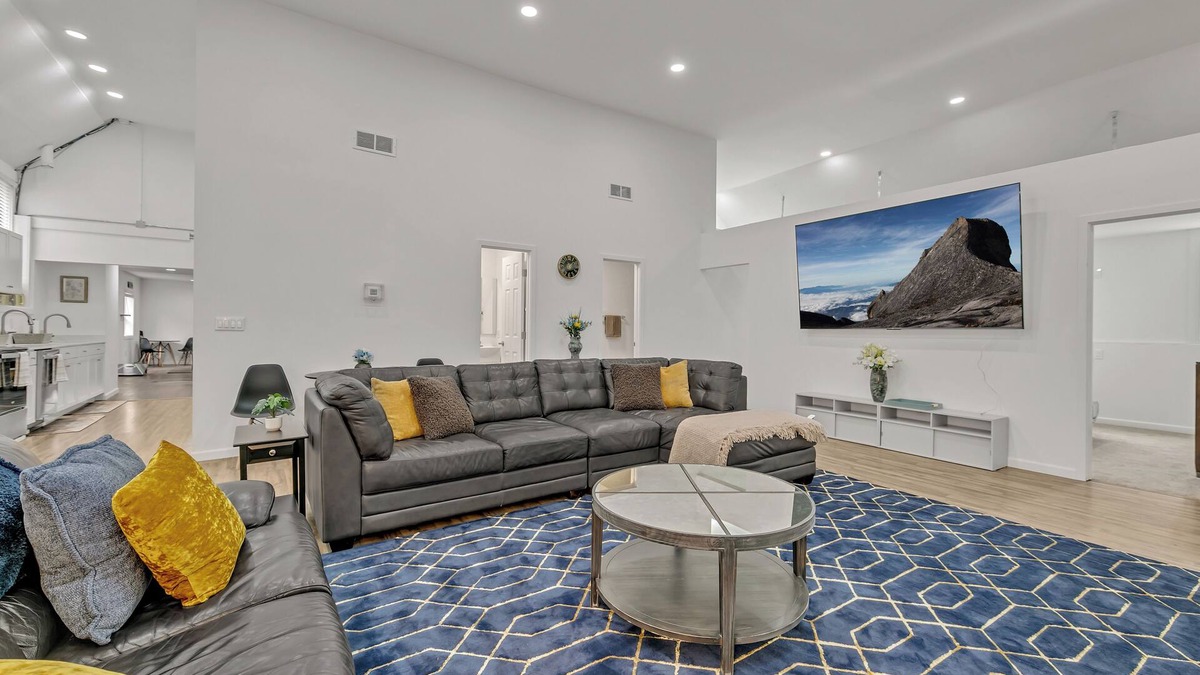 Seattle Metro Area Apartment | The Nest At Columbia City