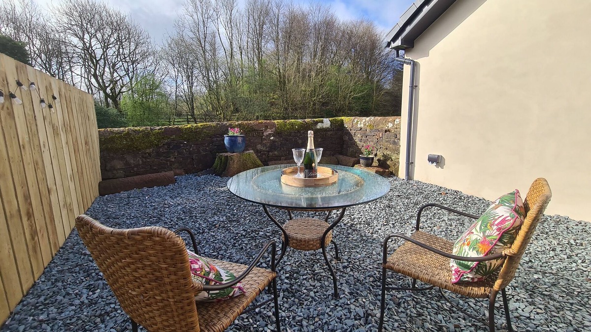 Rowrah Apartment | The Nest by Blake view holidays, a peaceful boutique retreat