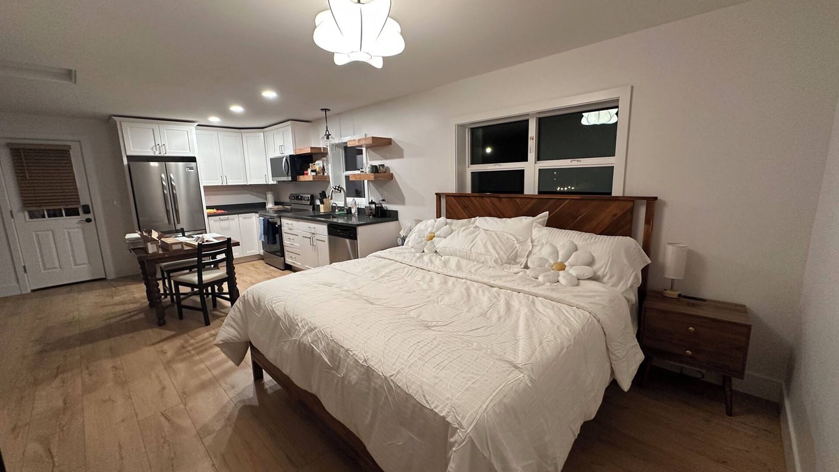 Woodinville Apartment | The Nest : Charming space with Sauna, jacuzzi plunge near wineries and hiking