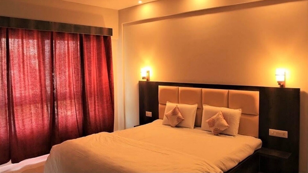 Nerul Apartment | The Nest, holiday home, 7min away from beach and nightlife.