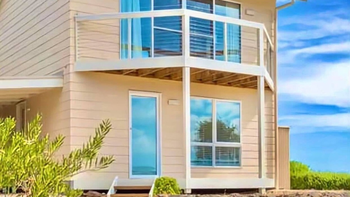 McCracken House | The Nest Holiday Retreat—the ultimate coastal getaway for families or couples.