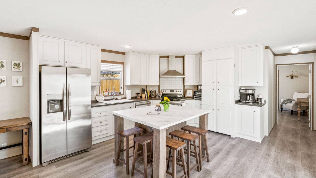 Oakpark House | The Nest on Hawks Ridge with Mountain Views