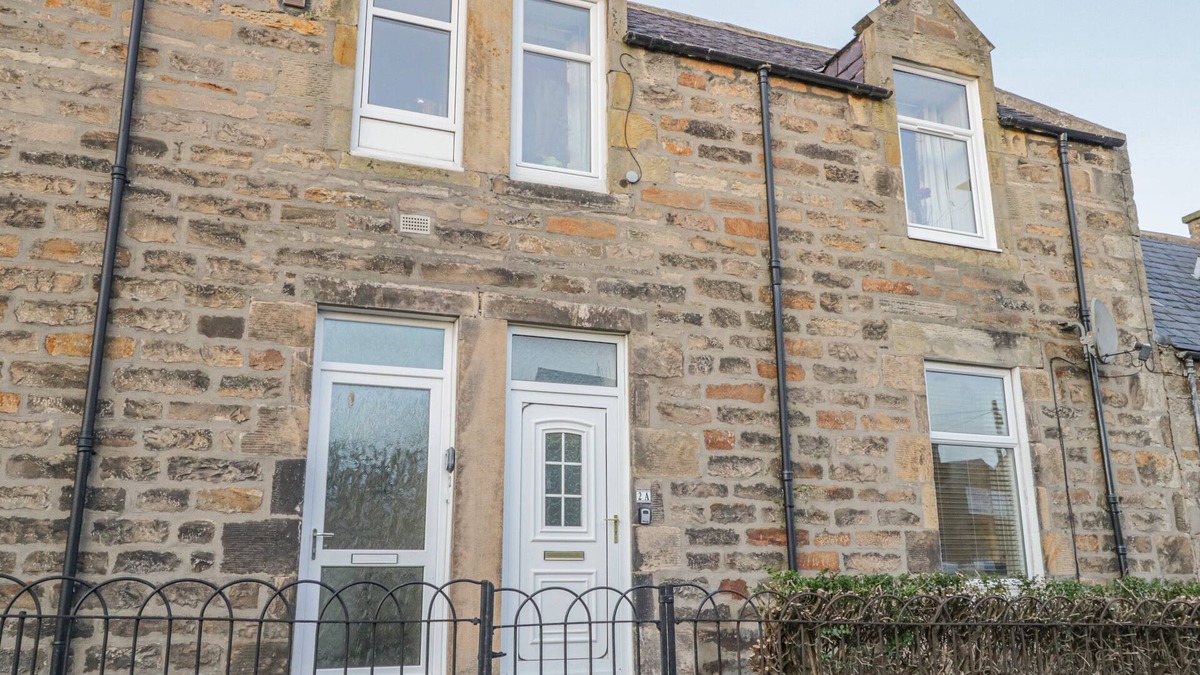 Elgin Cottage | THE NEUK, family friendly, country holiday cottage in Elgin